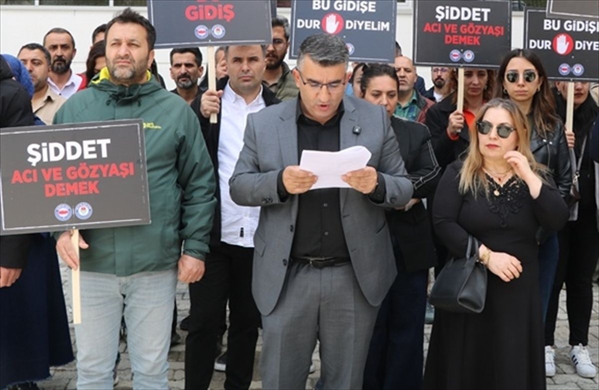 Hakkari'de Sağlık-Sen üyelerinden psikoloğa yönelik bıçaklı saldırıya kınama