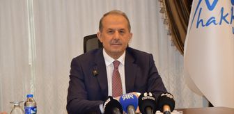 Hakkari Valisi Taşyapan, heyelanın olduğu bölgedeki alternatif yol çalışmalarını değerlendirdi Açıklaması