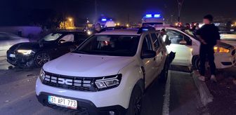 Hatay'da 4 aracın karıştığı zincirleme trafik kazasında 2 kişi yaralandı