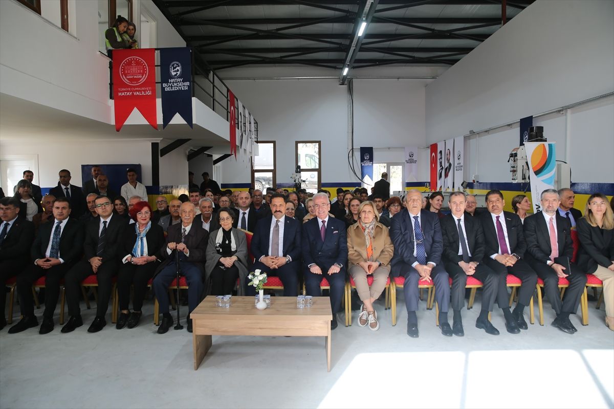 Hatay'da depremlerde hasar gören meslek lisesi atölyesi yeniden hizmete açıldı
