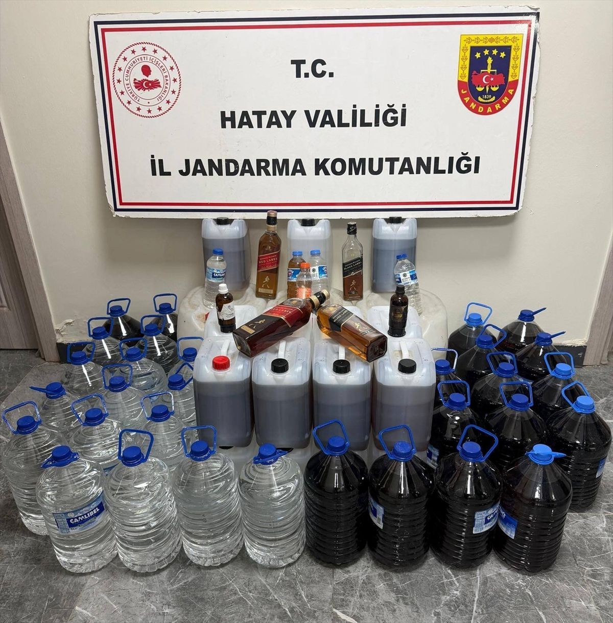 Hatay'da uyuşturucu ve kaçakçılık operasyonlarında 71 şüpheli yakalandı