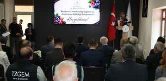 Hollandalı uzmanlar Kütahya'da üreticilere 'yaban mersini yetiştiriciliği' eğitimi verdi