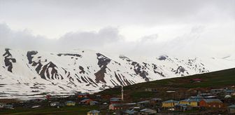 Iğdır'da mayıs ayında karların erimediği yerleşim yeri dronla görüntülendi