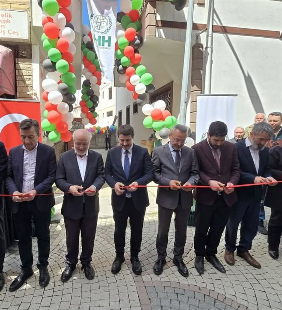İHH İnsani Yardım Vakfı Nallıhan Temsilciliği açıldı