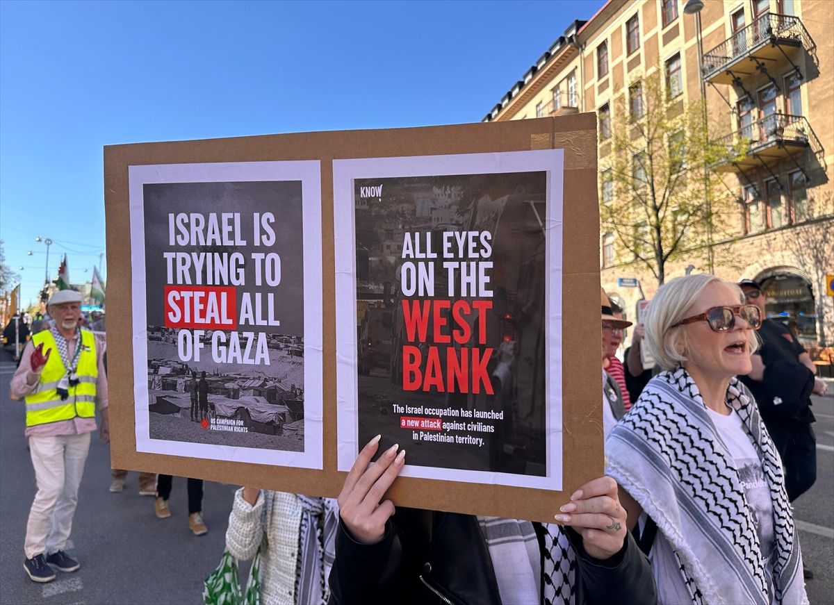 İsrail'in Gazze ve Lübnan saldırıları İsveç'te protesto edildi