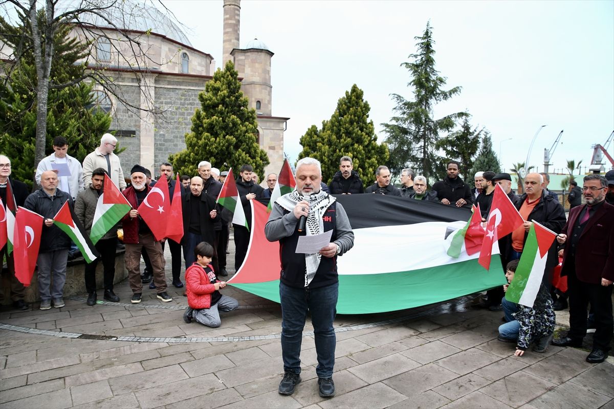 İsrail'in Küresel Sumud Filosu'na saldırısı Rize, Ordu ve Giresun'da protesto edildi