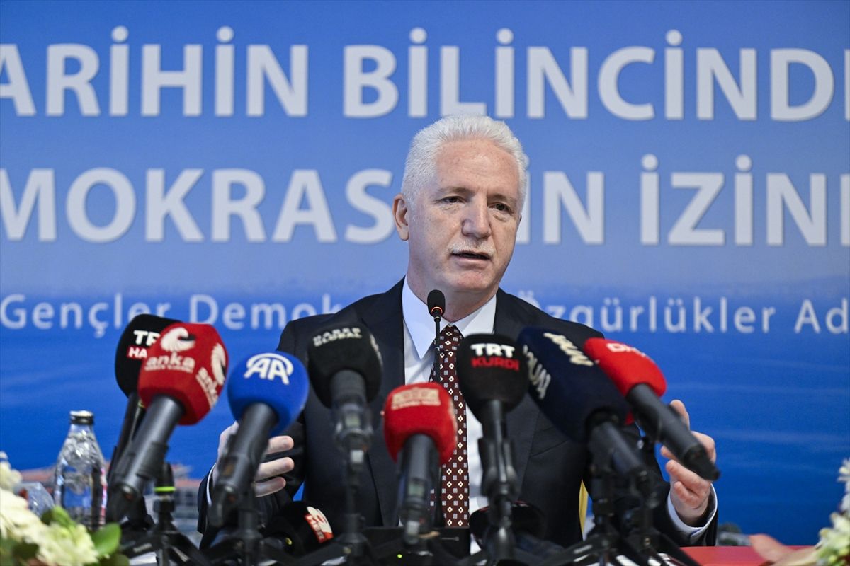İstanbul'da 20 bin öğrenci Demokrasi ve Özgürlükler Adası'nı ziyaret edecek