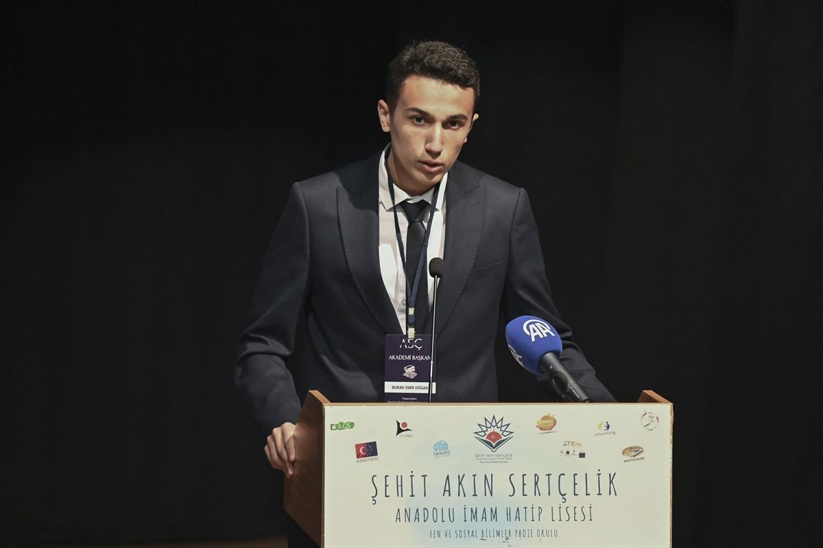 Öğrencilerden Emperyalizm Çalıştayı