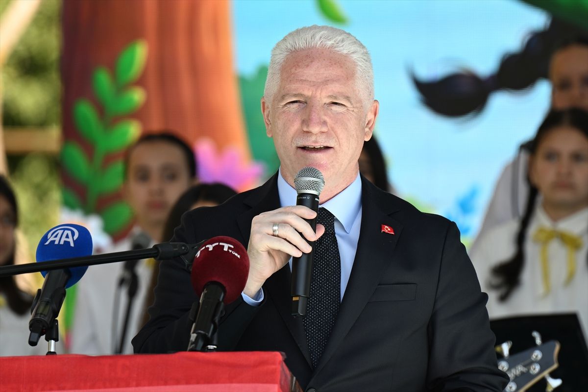 İstanbul'daki 'Aile, Çocuk Bahar Şenliği'nde çocuklar doğayla buluştu