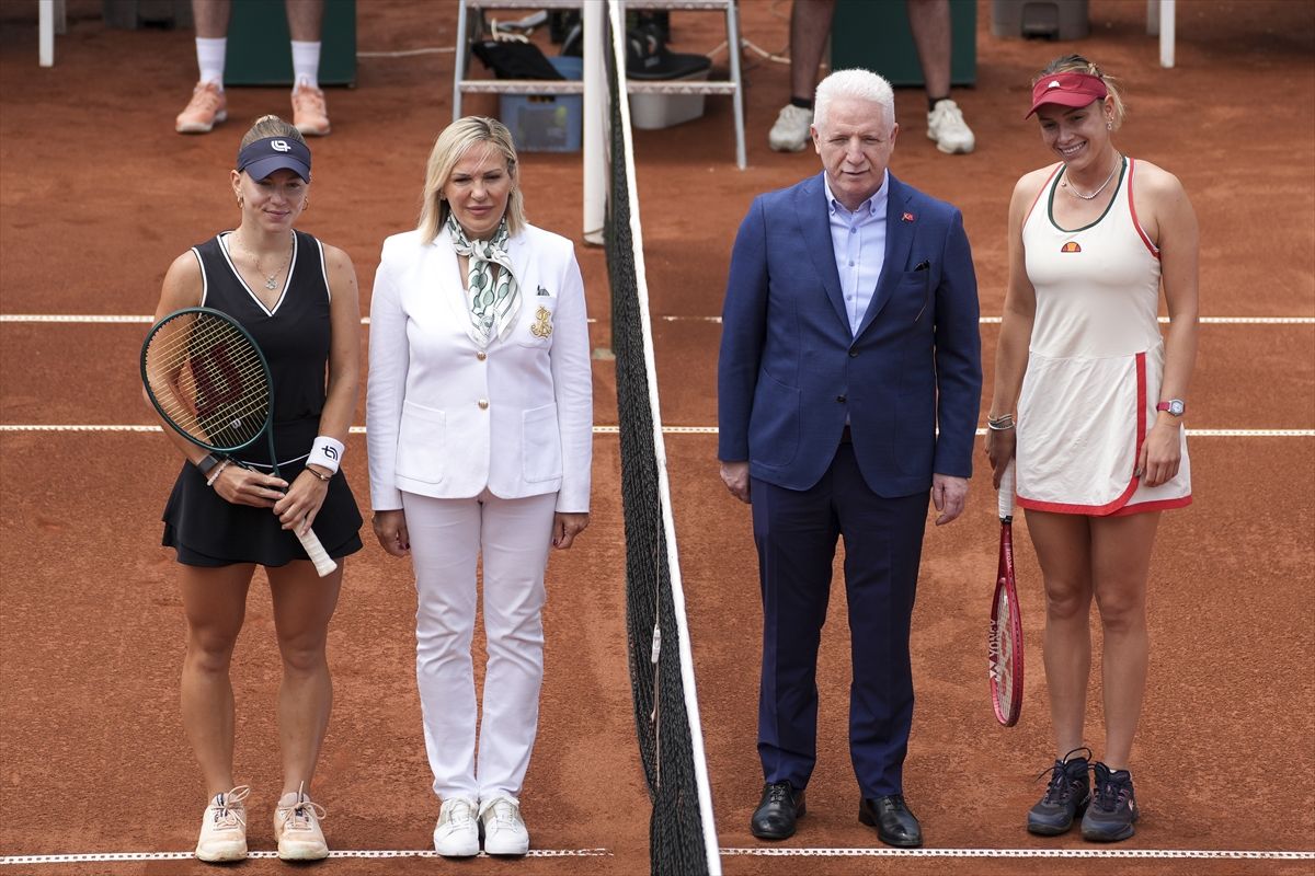 İstanbul Open Tenis Turnuvası'nda şampiyon Maria Timofeeva