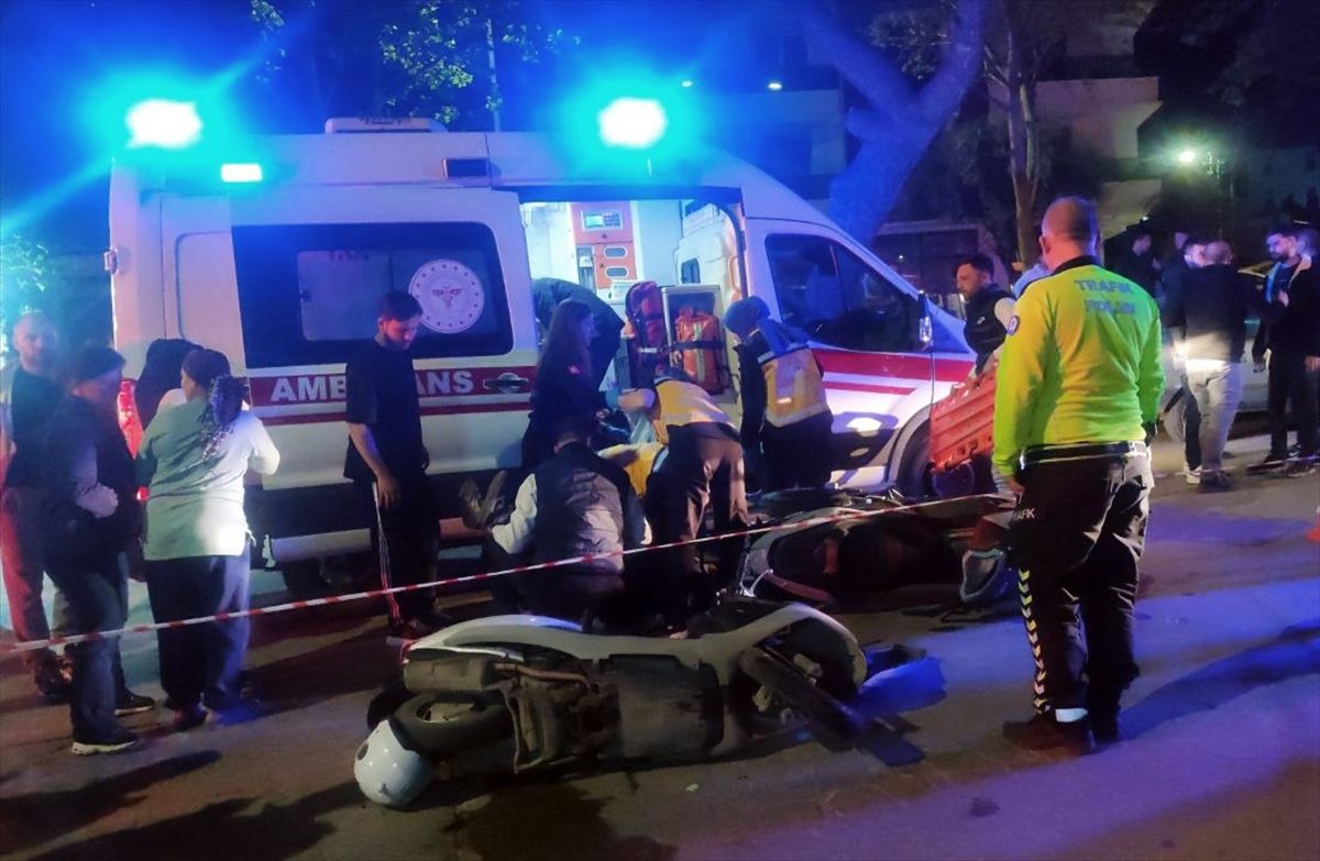 İzmir'de 3 kişinin yaralandığı kaza güvenlik kamerasında