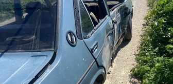 İzmir'de kamyonet ile otomobilin çarpıştığı kazada 2 kişi yaralandı