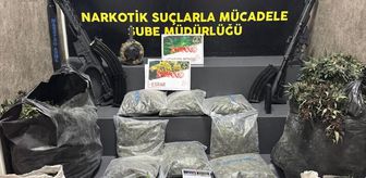 İzmir'de sera düzeneği kurulan evde 4 kilo 50 gram esrar ele geçirildi