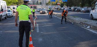 İzmir'de tırın 9 araca çarptığı kazada 3 kişi öldü, 4 kişi yaralandı