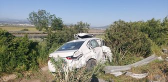 ?İzmir'de tırla çarpışan otomobilin sürücüsü yaralandı
