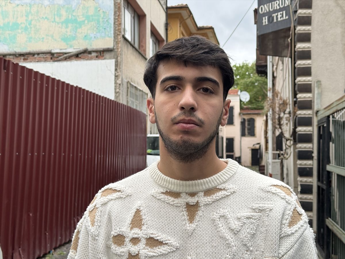 İzmir'de yangın çıkan evdeki bebek öldü, 3 kardeşi dumandan etkilendi