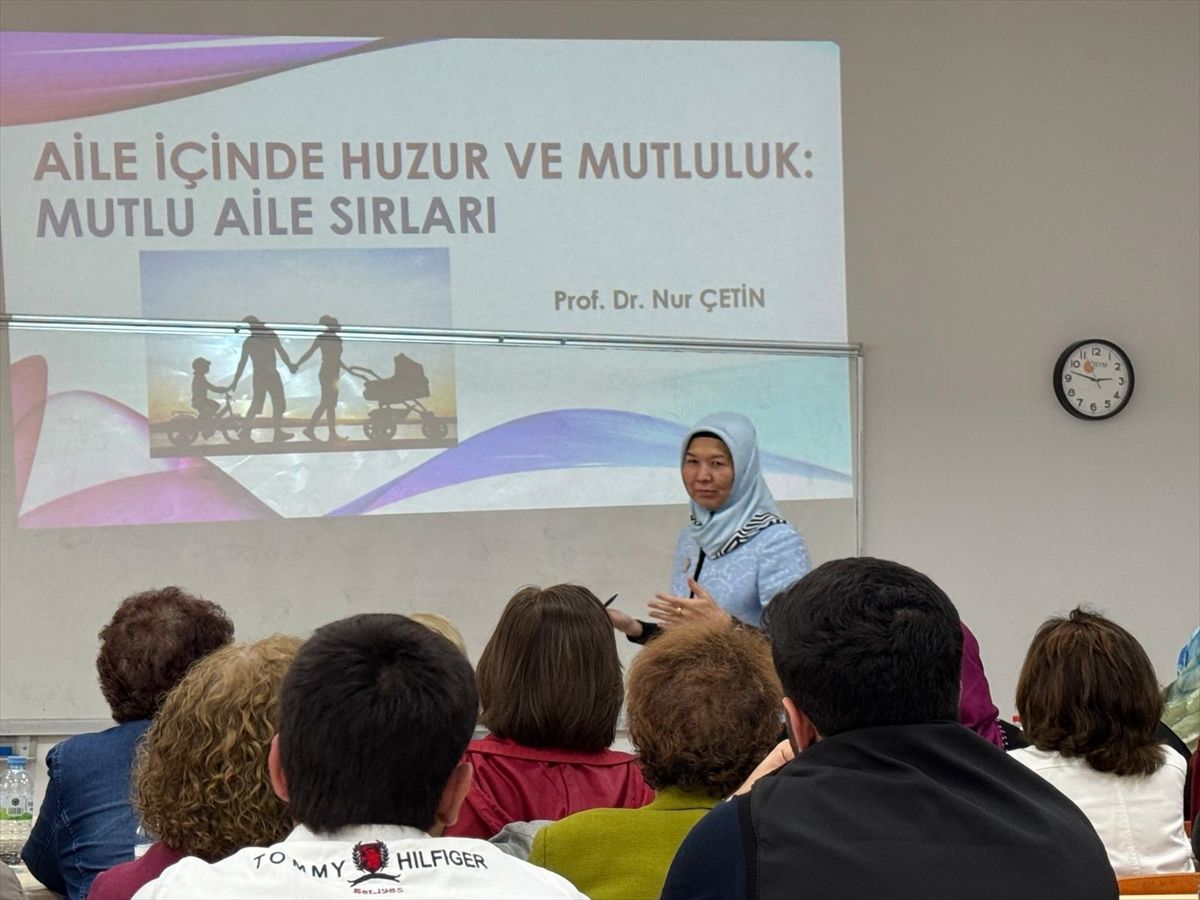 KAEÜ'de 'Aile içinde huzur ve mutluluk' dersi verildi