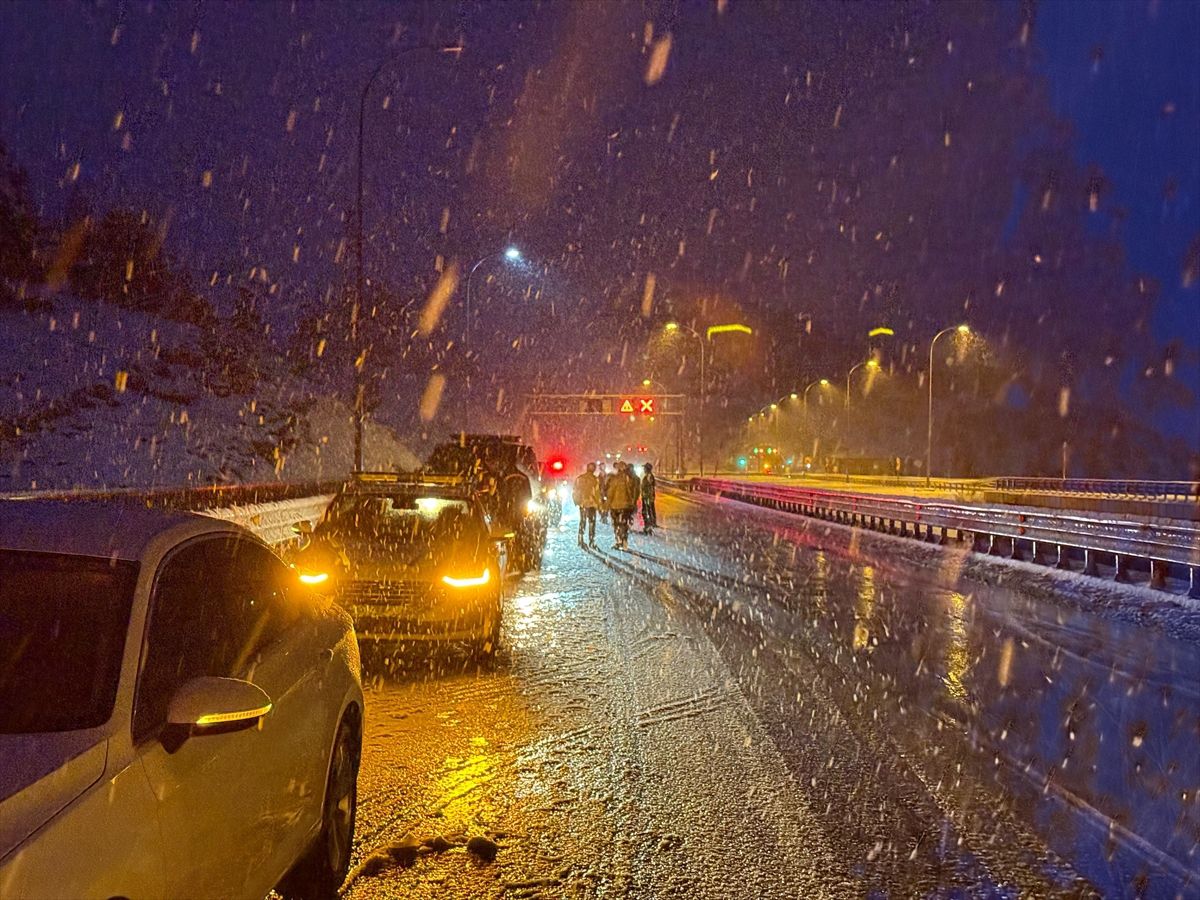 Kahramanmaraş'ın yüksek kesimlerinde kar yağışı etkili oldu