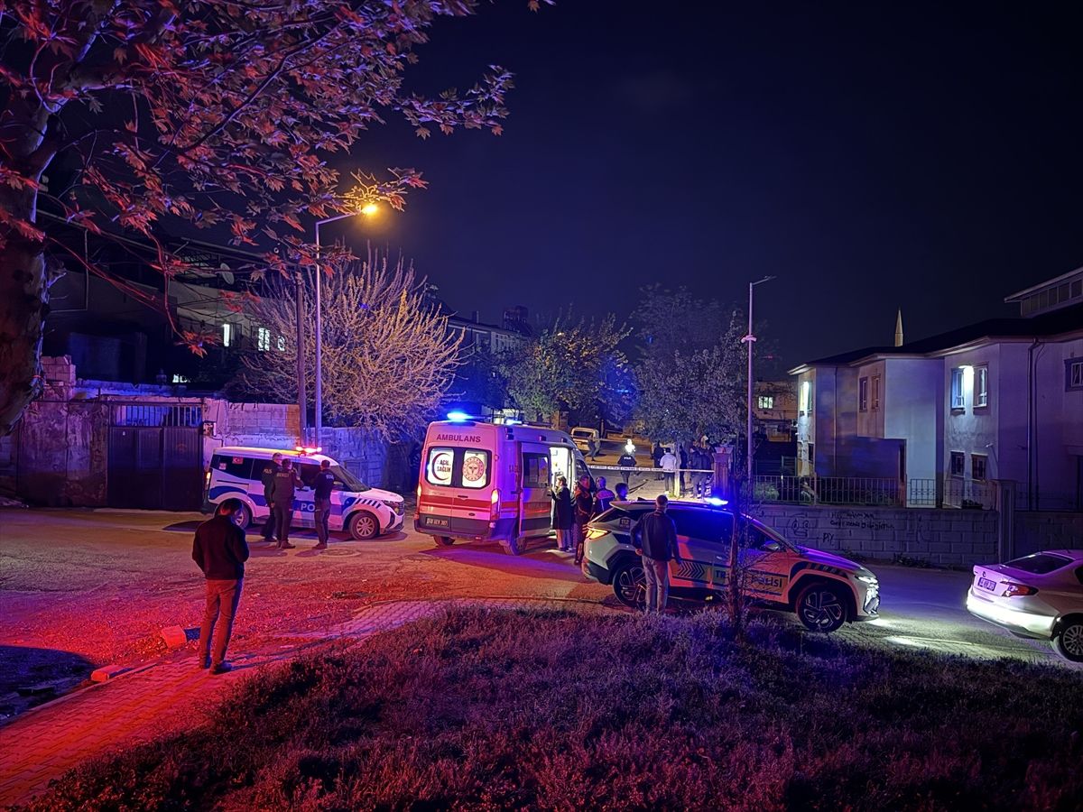 Kahramanmaraş'ta husumetli iki aile arasında çıkan silahlı kavgada 7 kişi yaralandı