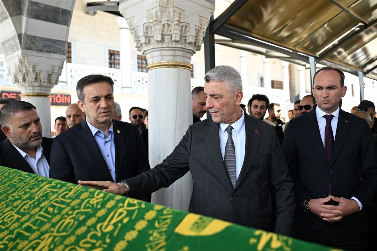 Kahramanmaraş'taki okul saldırısında hayatını kaybedenler son yolculuğuna uğurlanıyor
