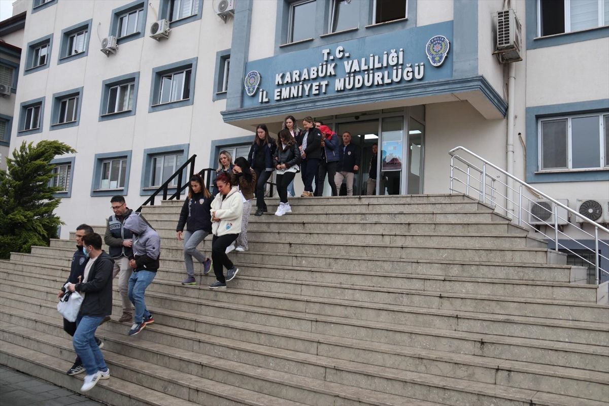 Karabük merkezli dolandırıcılık operasyonunda 18 şüpheli tutuklandı