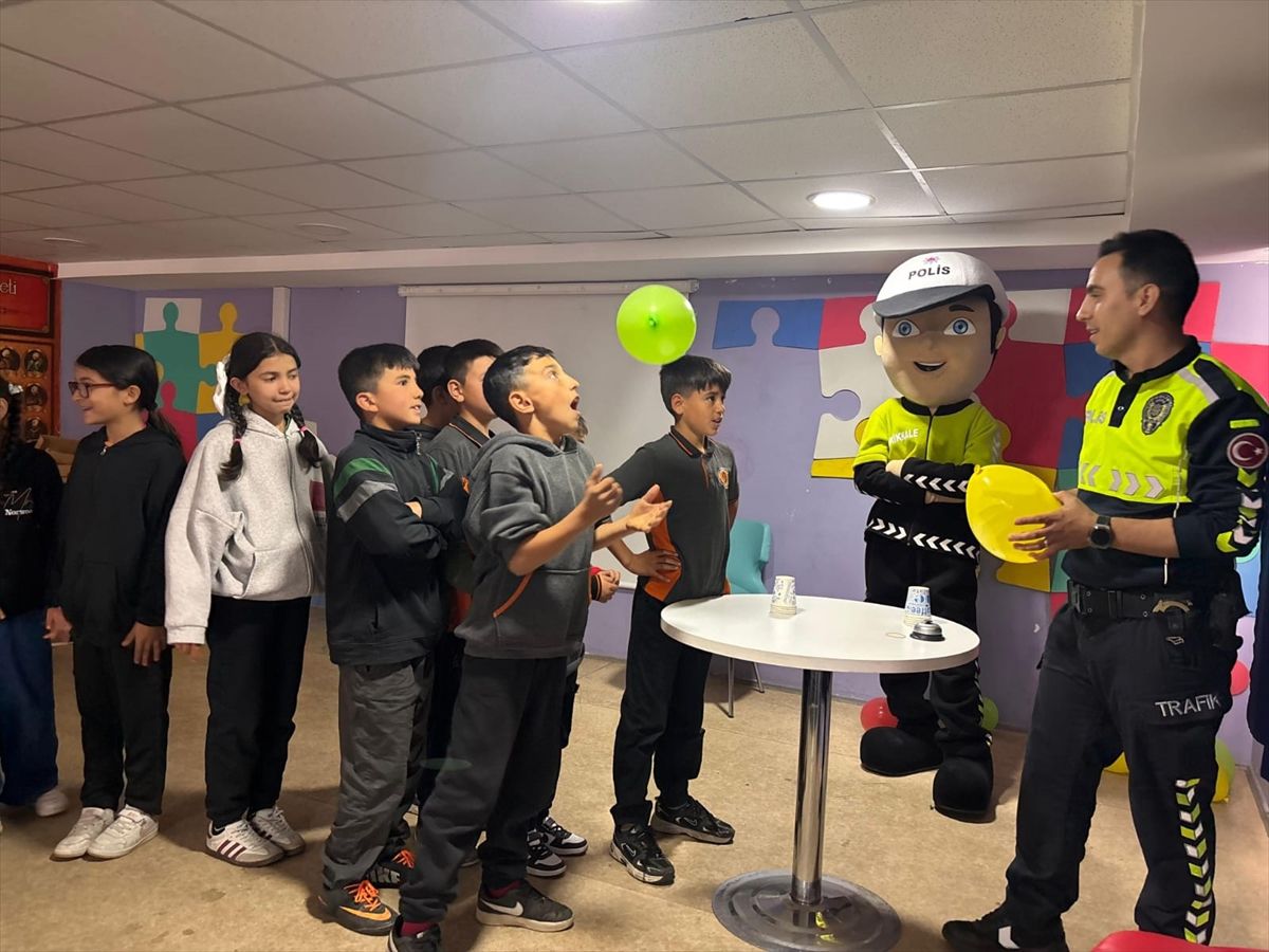 Karakeçili'de Karayolu Trafik Haftası çeşitli etkinliklerle kutlandı