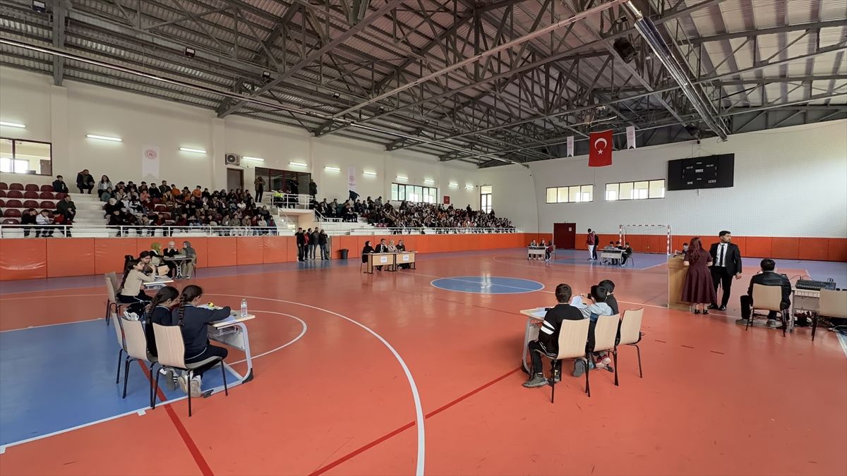Karakoçan'da bilgi yarışması düzenlendi