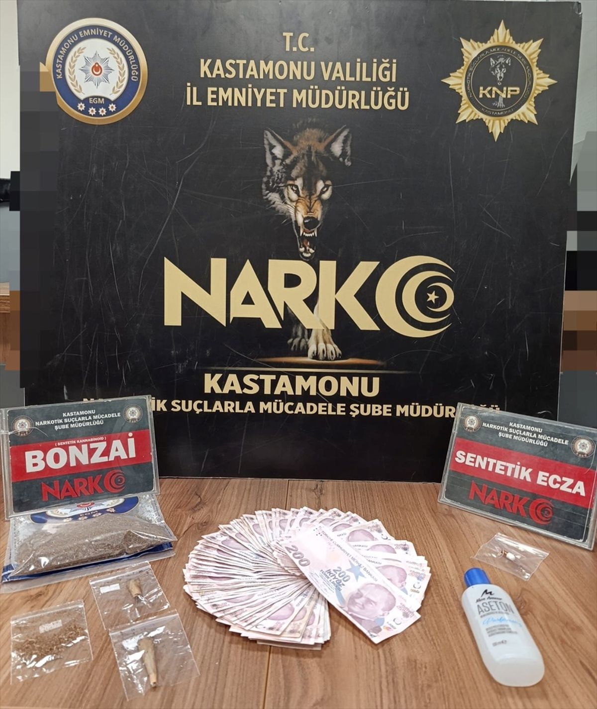 Kastamonu'da sokak satıcılarına yönelik operasyonda yakalanan zanlı tutuklandı