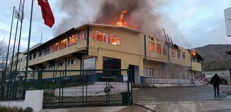 Kastamonu'da tekstil ve filtre malzemeleri üretilen fabrikada çıkan yangın söndürüldü