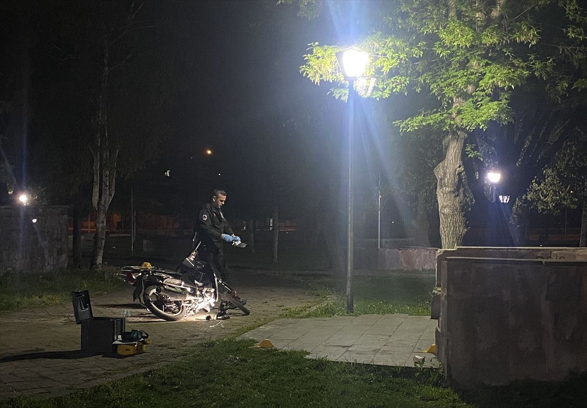 Kayseri'de çıkan silahlı ve bıçaklı kavgada 2 kişi yaralandı