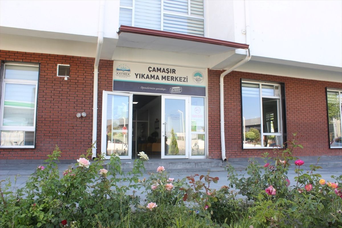 Kayseri'de ücretsiz çamaşır yıkama hizmeti, gençlerin hayatını kolaylaştırıyor