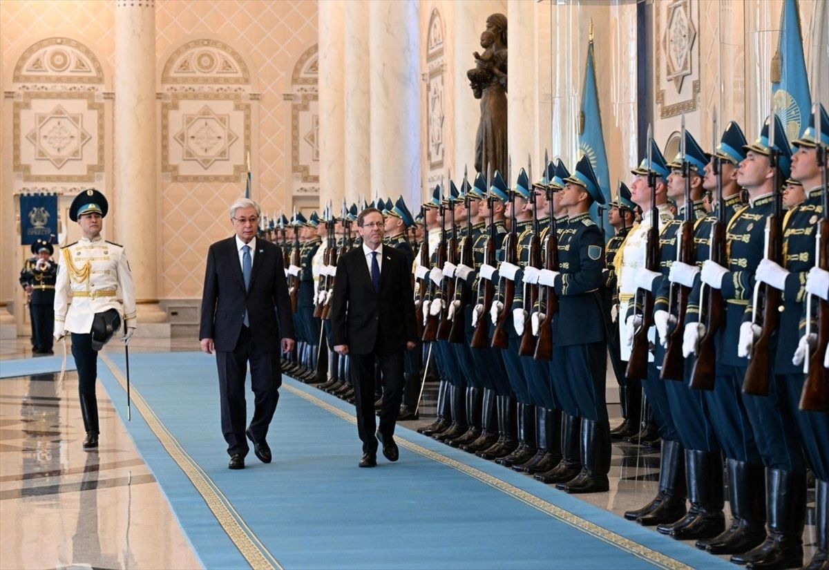 Kazakistan Cumhurbaşkanı Tokayev ile İsrail Cumhurbaşkanı Herzog bir araya geldi