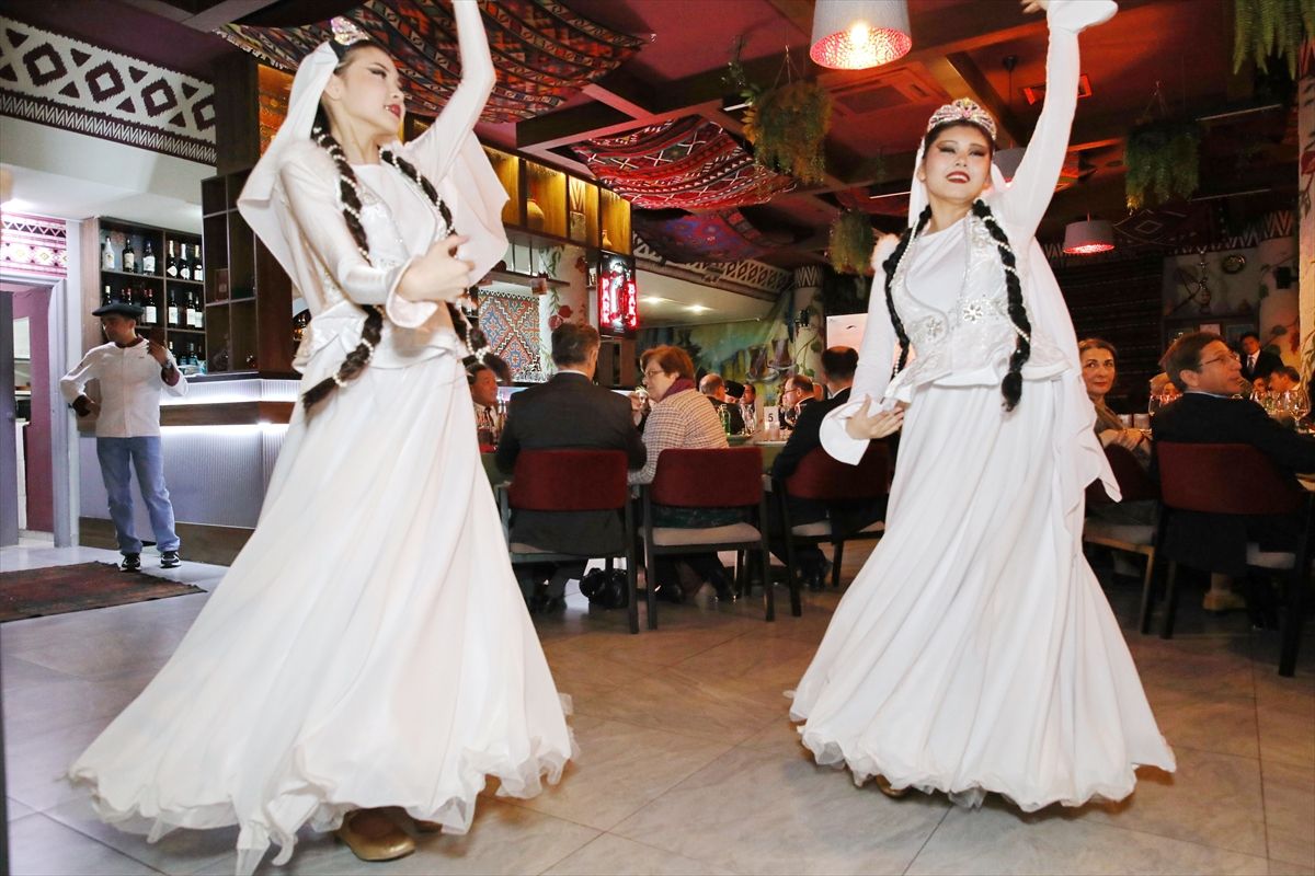 Kazakistan'da Azerbaycan kültürü ve gastronomisinin tanıtıldığı etkinlik ilgi gördü