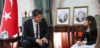 Kilis Valisi Kalaylı, koltuğunu ilkokul öğrencisine devretti