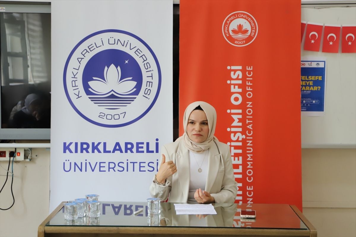 Kırklareli'nde "Felsefe Neye Yarar" Konferansı düzenlendi