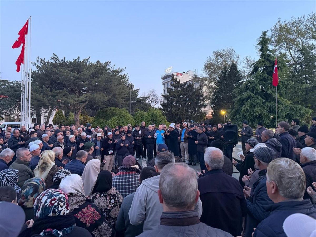 Kırklareli'nde hacı adayları kutsal topraklara uğurlandı