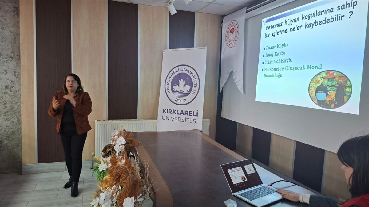 Kırklareli'nde süt sağım ve sanitasyon eğitimi düzenlendi