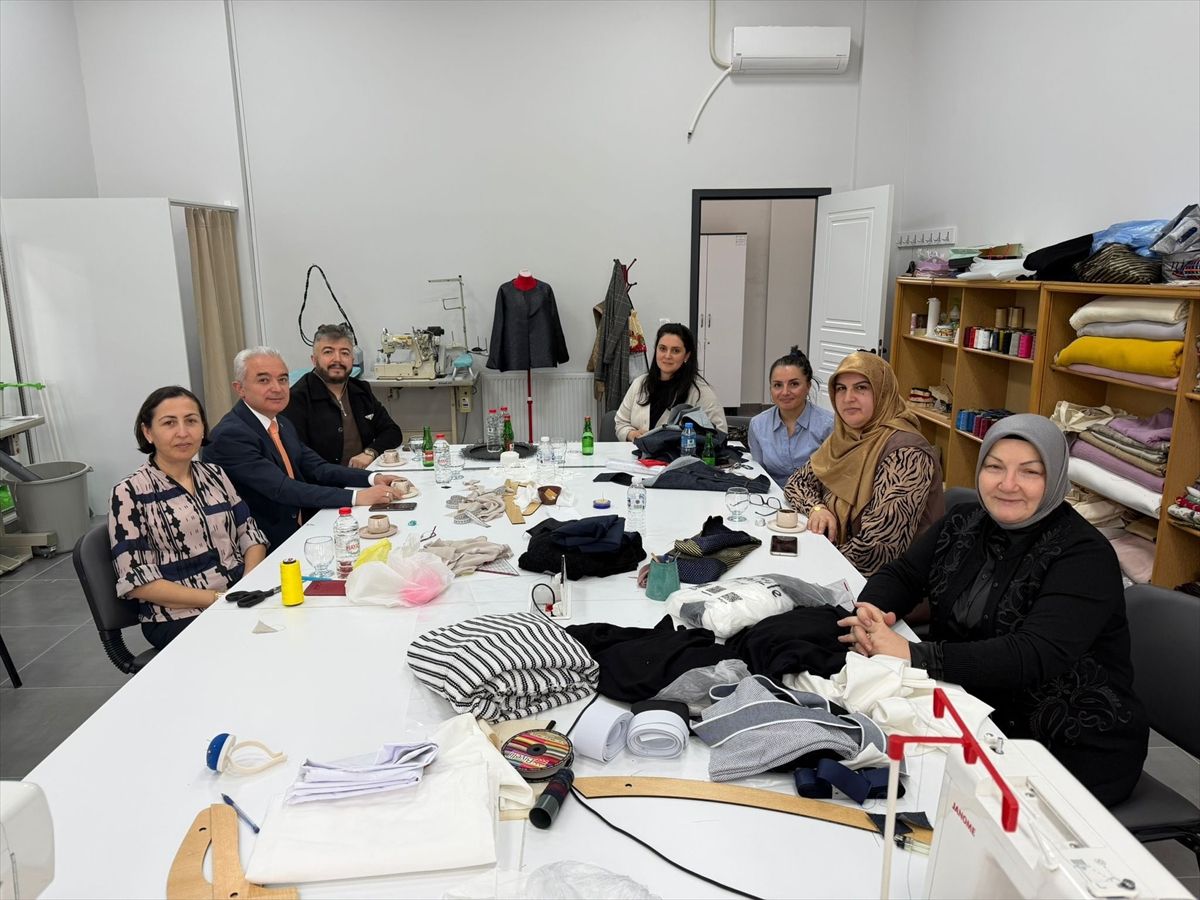 Kırklareli Valisi Turan, Umutlu Kadınlar Sosyal Girişimcilik ve Yaşam Merkezini ziyaret etti