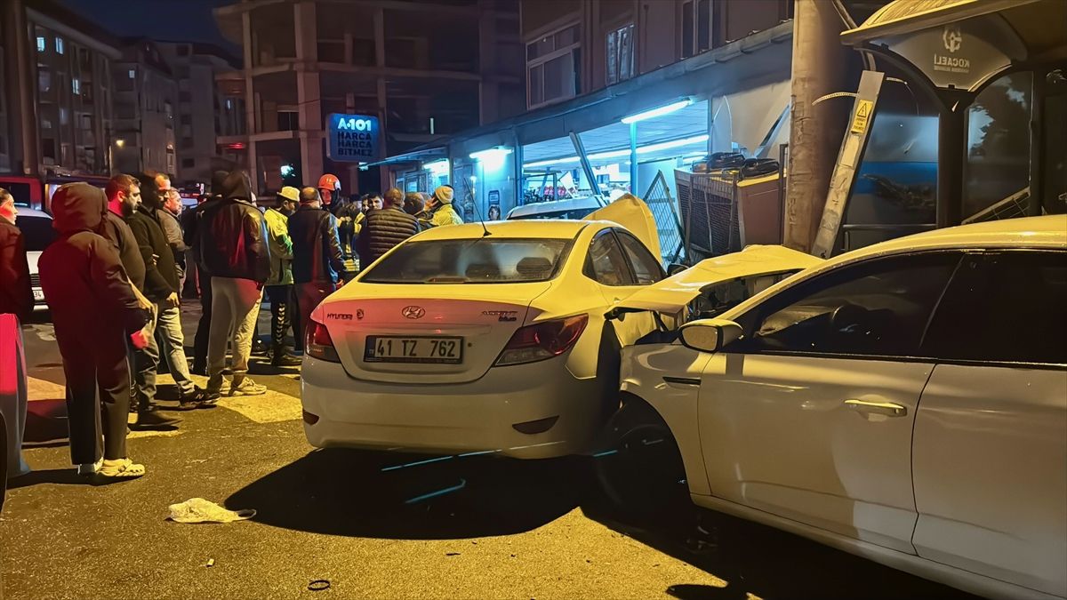 Gebze'de Zincirleme Trafik Kazası: 1 Yaralı
