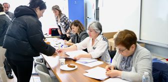 Kocaeli'de çifte vatandaşlar Bulgaristan'daki genel seçim için oy kullandı