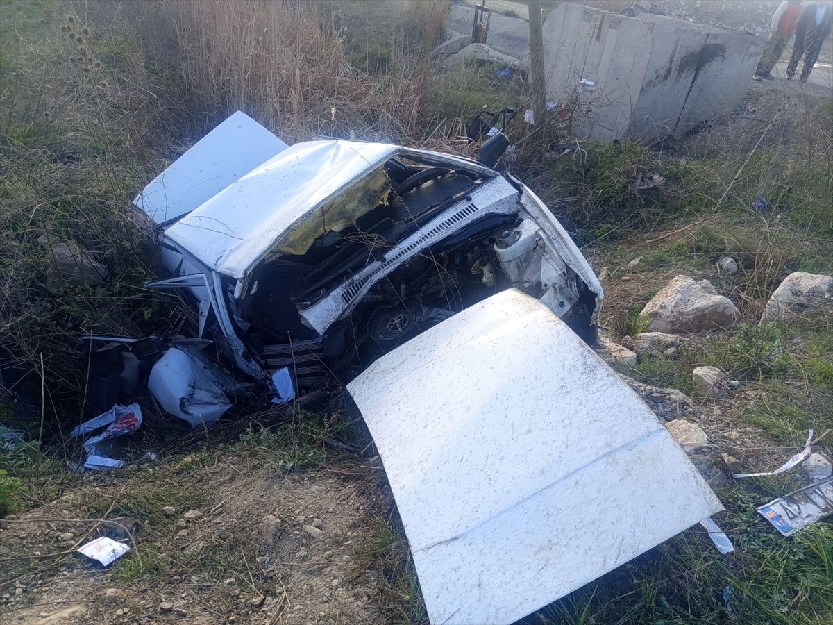 Konya'da devrilen otomobildeki 1 kişi öldü, 1 kişi yaralandı