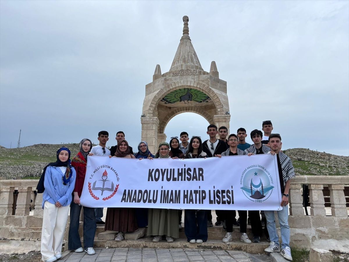 Koyulhisar'daki öğrenciler için kültürel gezi düzenlendi
