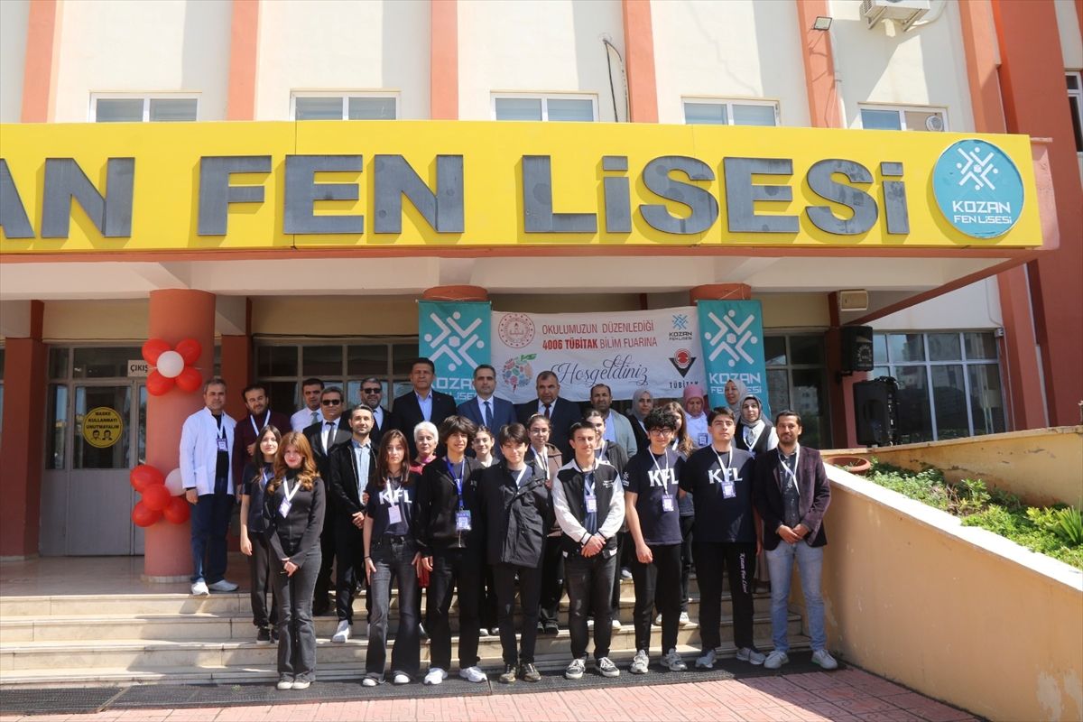 Kozan'da TÜBİTAK 4006 Bilim Fuarı düzenlendi