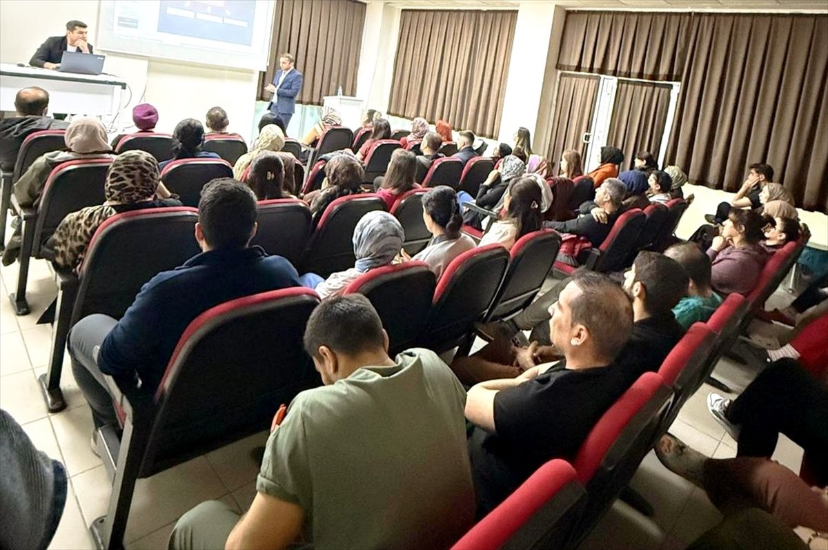 Kozluk'ta sağlık çalışanlarına 'hukuki sorumluluk' eğitimi