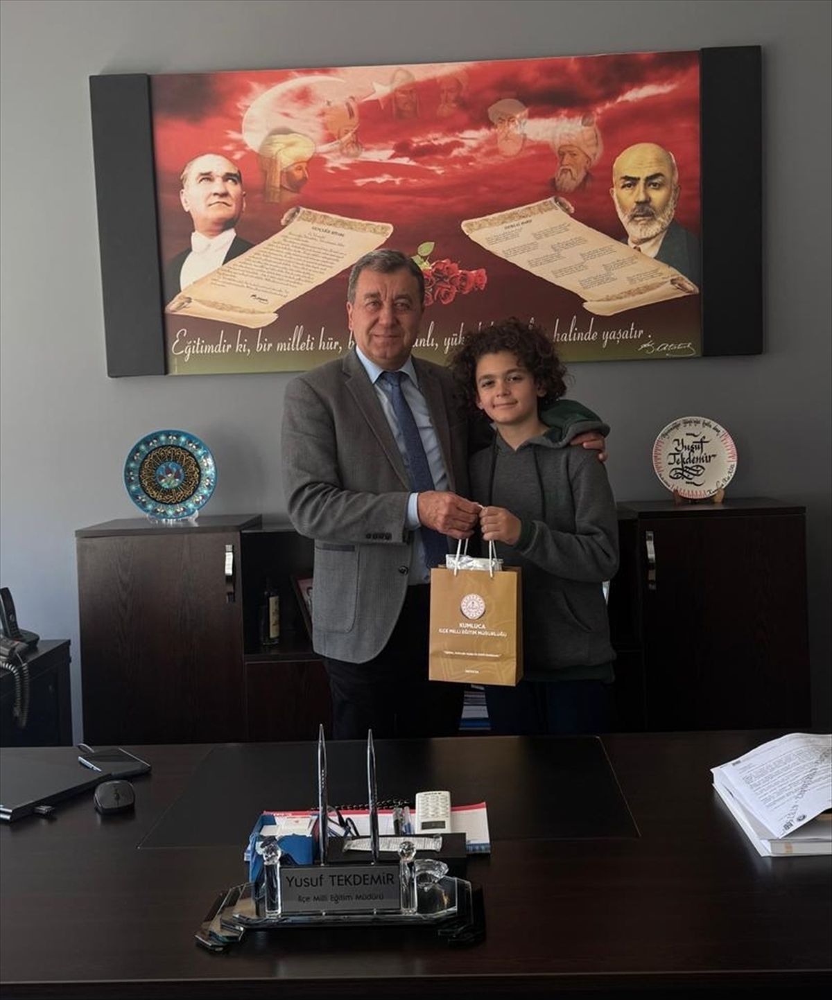Kumlucalı öğrenci kitap okuma yarışmasında il birincisi oldu