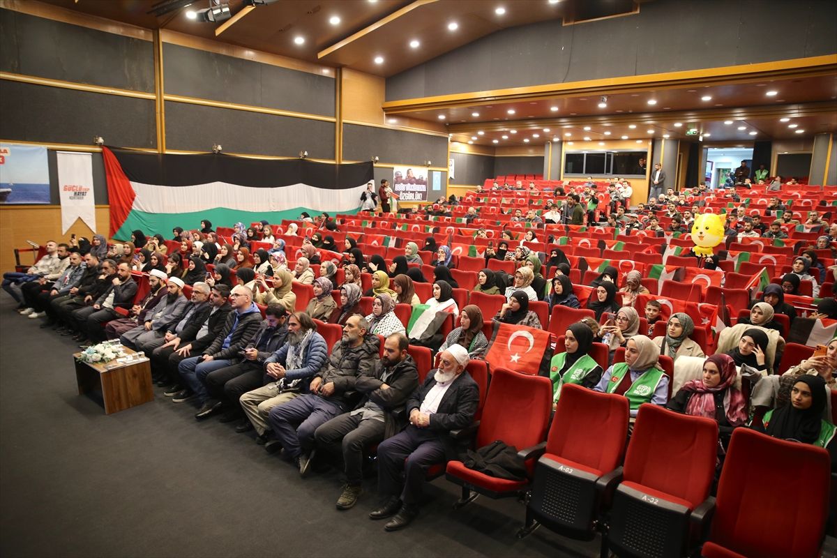 Küresel Sumud Filosu aktivistleri 'Özgürlük ve Sumud Filosu Akdeniz'e Açılıyor' programında konuştu