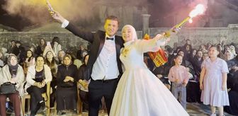 Kütahya'da fanatik çiftin düğünü şampiyonluk kutlamasına dönüştü