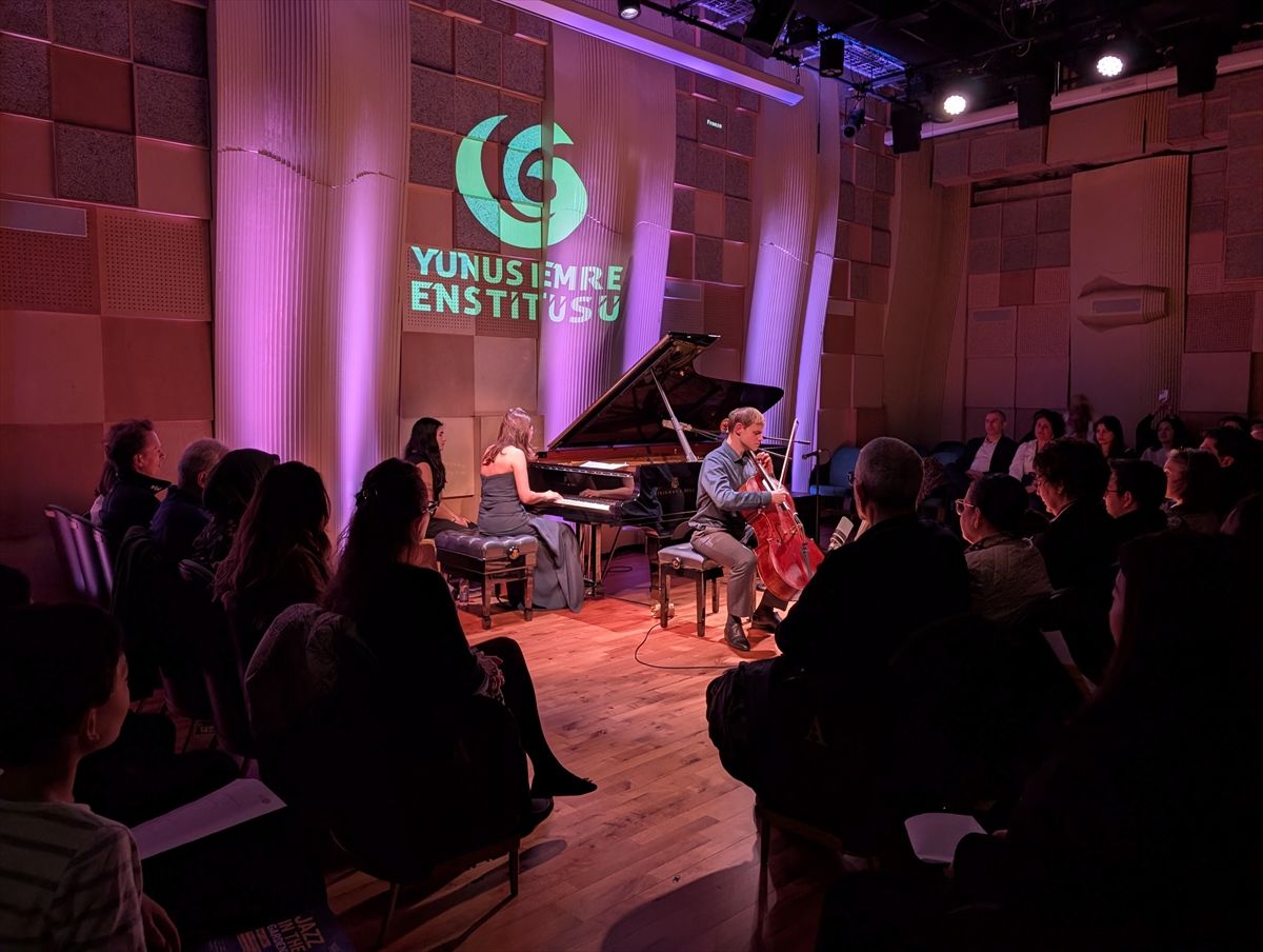 Londra'da "Anadolu'dan Avrupa'ya: Çello ve Piyano için Folk Ezgileri" konseri düzenlendi