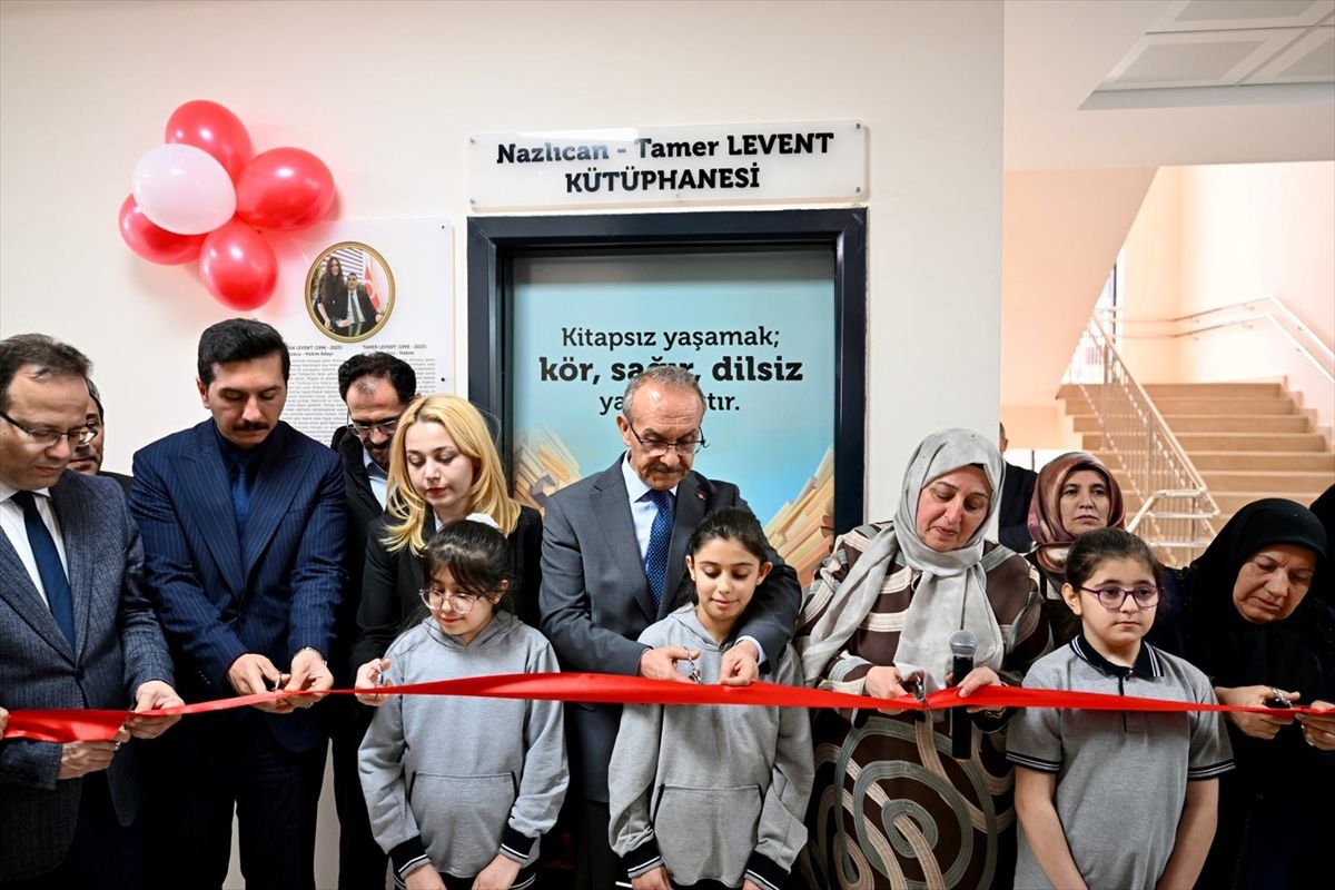 Malatya'da depremde hayatını kaybeden çift adına yapılan kütüphanenin açılışı gerçekleştirildi