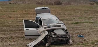 Malatya'da Devrilen Otomobilde Anne ve İki Çocuğu Yaralandı